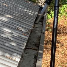 Top-Quality-Commercial-Gutter-Clean-performed-in-Glen-Ellen-California 1